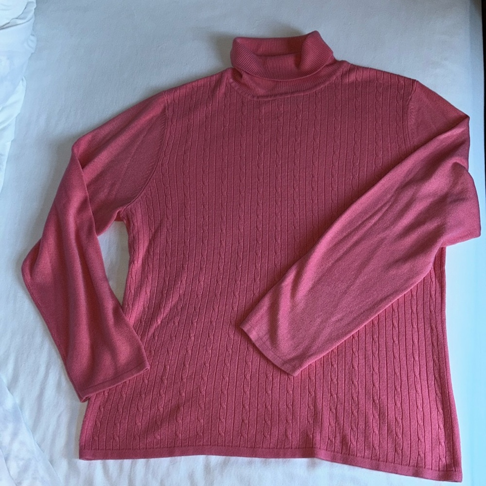 Karen Scott lightweight cable knit turtleneck Sweater Sz L Soft Pinkish color